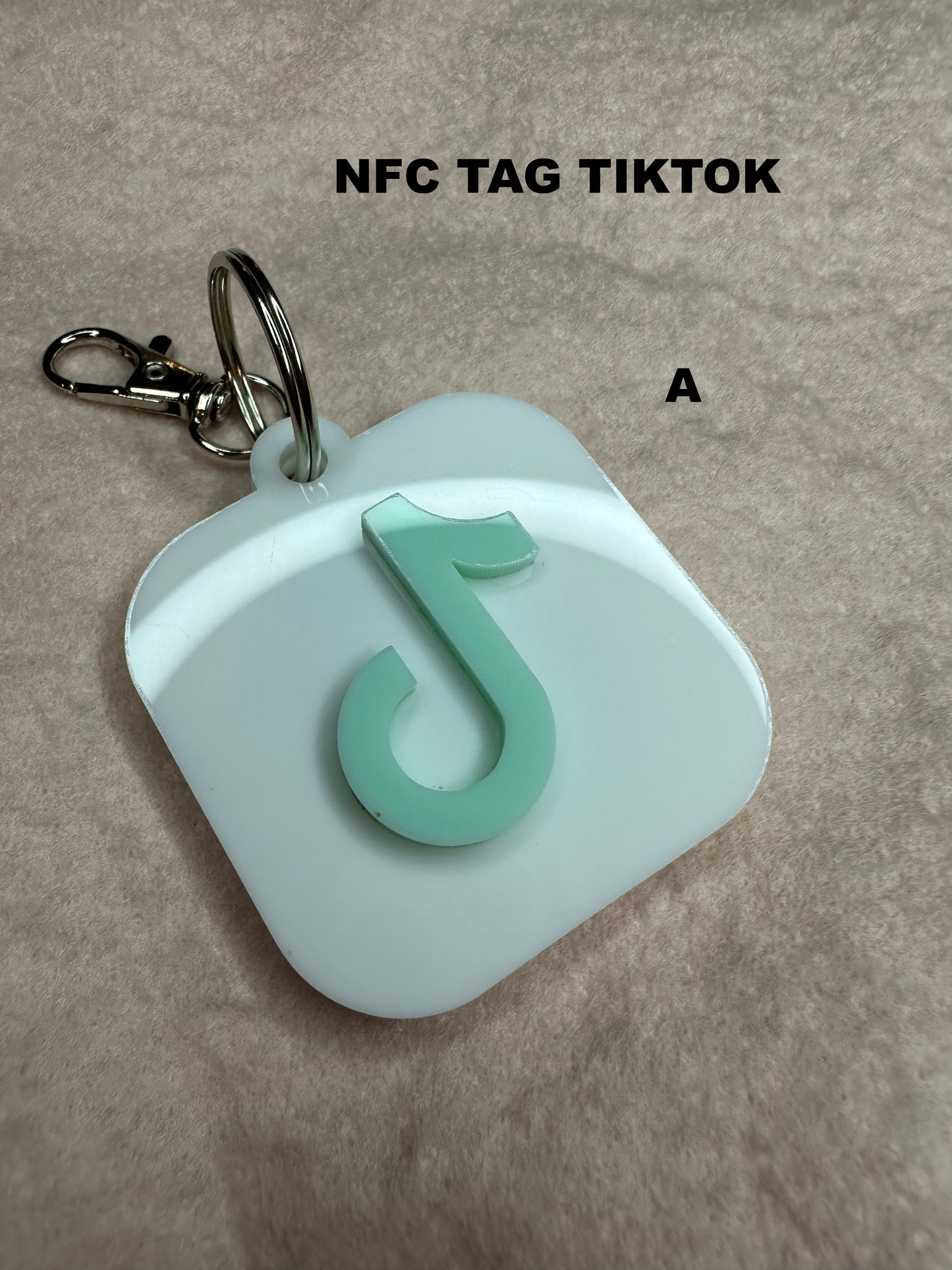 Social Media Smart NFC keychain for social media | Tap and follow | Digital business card | Payment link | Cash app | Facebook | Instagram